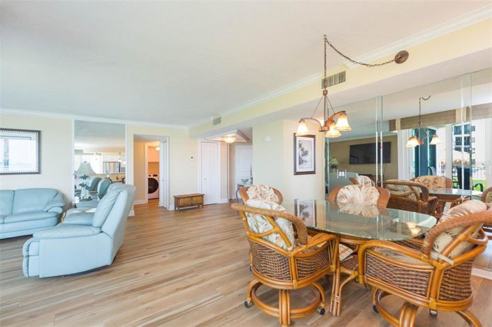 Image No.9-2 Bed Property for sale