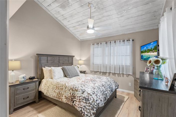 Image No.22-2 Bed Property for sale