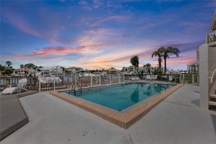 Image No.27-2 Bed Property for sale