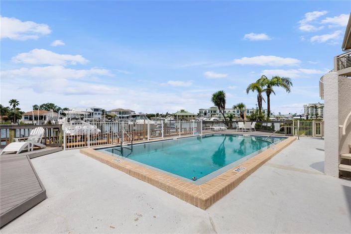 Image No.30-2 Bed Property for sale