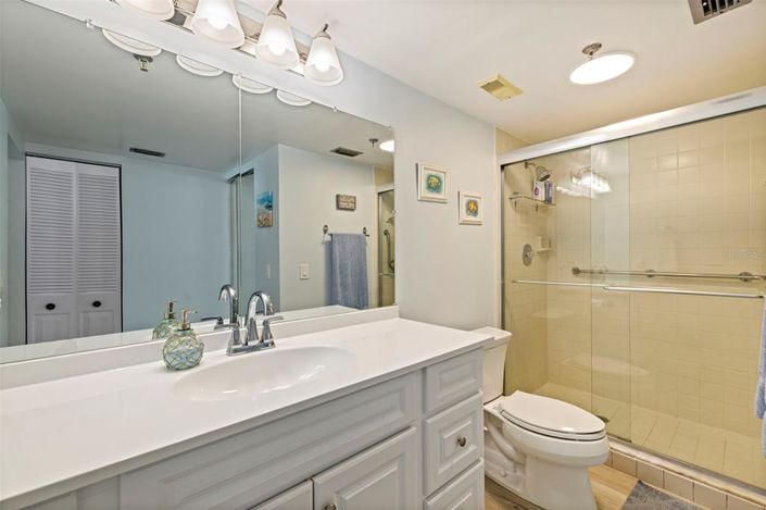 Image No.19-2 Bed Property for sale