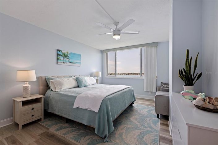 Image No.22-2 Bed Property for sale