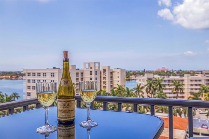 Image No.27-2 Bed Property for sale