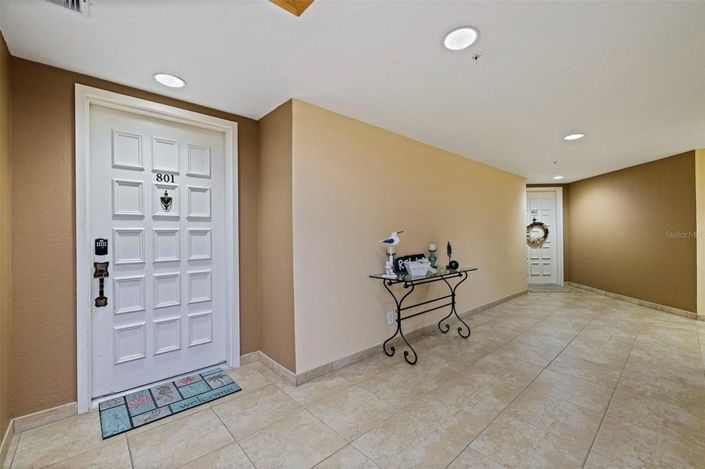 Image No.3-2 Bed Property for sale