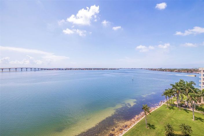 Image No.33-2 Bed Property for sale