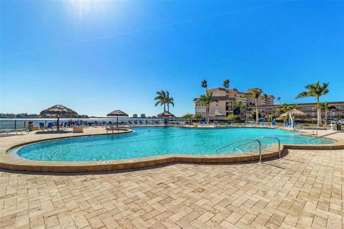 Image No.26-1 Bed Property for sale