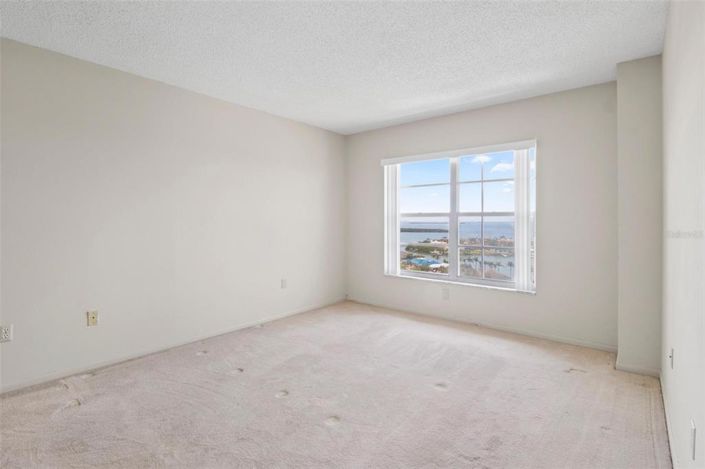 Image No.7-1 Bed Property for sale