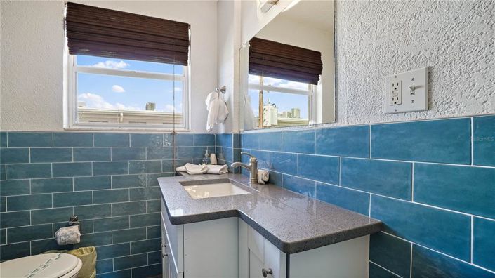 Image No.15-2 Bed Property for sale