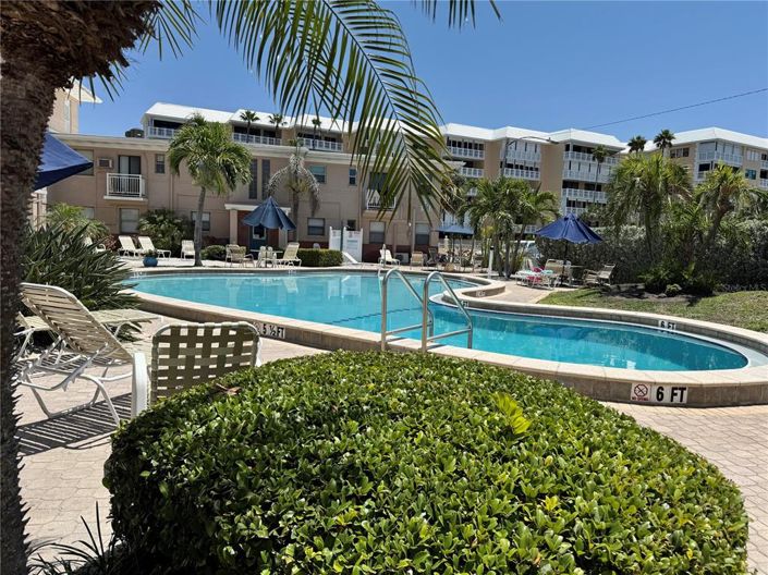 Image No.3-2 Bed Property for sale