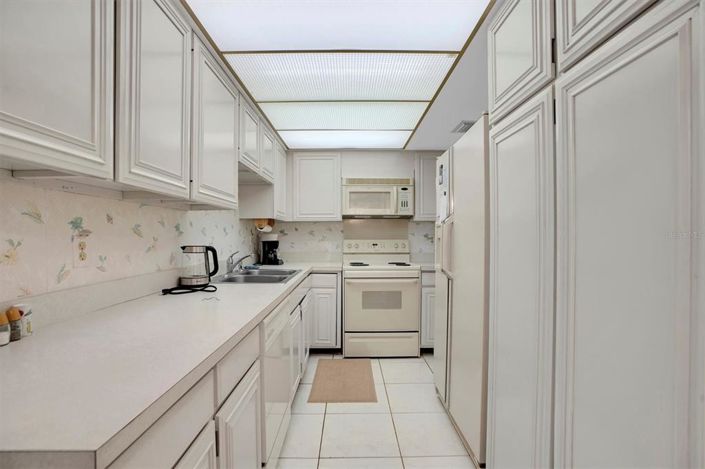 Image No.16-2 Bed Property for sale