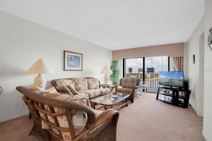 Image No.3-2 Bed Property for sale