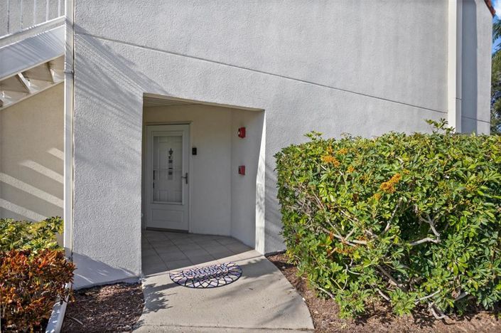 Image No.12-2 Bed Property for sale