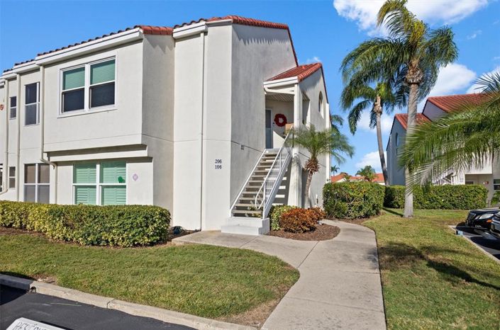 Image No.2-2 Bed Property for sale