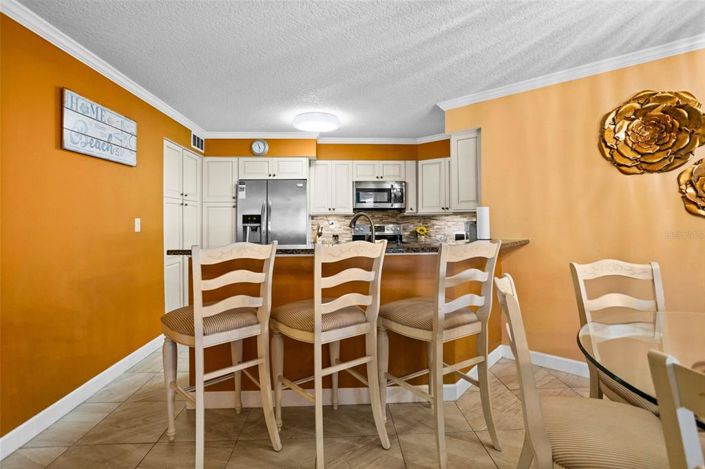 Image No.20-2 Bed Property for sale