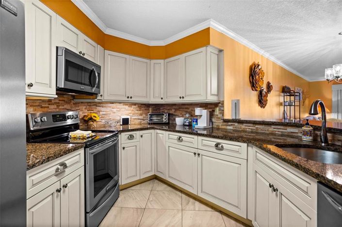 Image No.21-2 Bed Property for sale