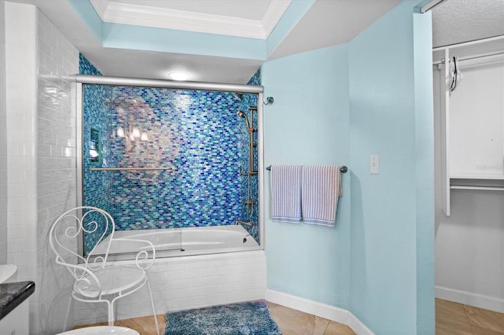 Image No.26-2 Bed Property for sale