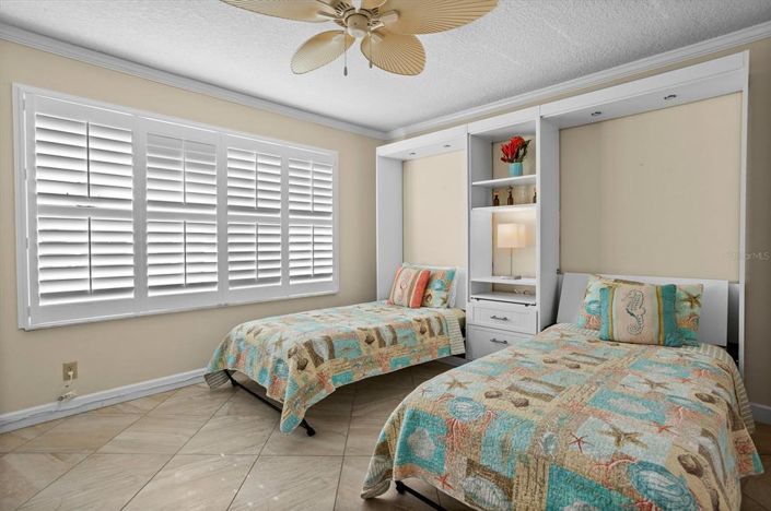 Image No.33-2 Bed Property for sale