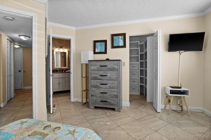 Image No.34-2 Bed Property for sale