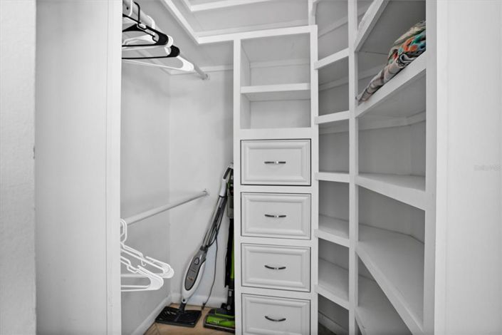 Image No.35-2 Bed Property for sale