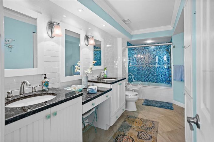 Image No.8-2 Bed Property for sale