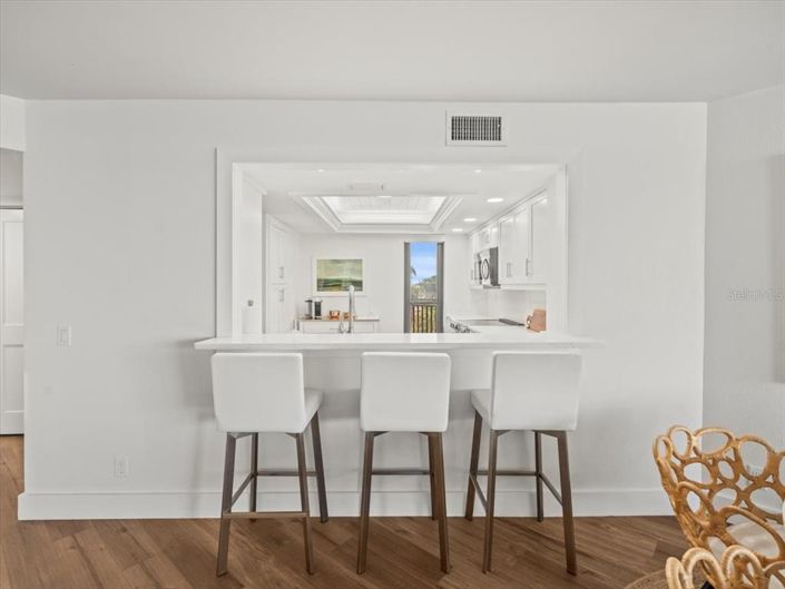 Image No.15-3 Bed Property for sale