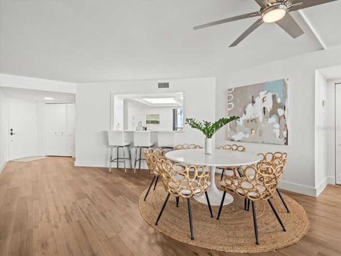 Image No.17-3 Bed Property for sale