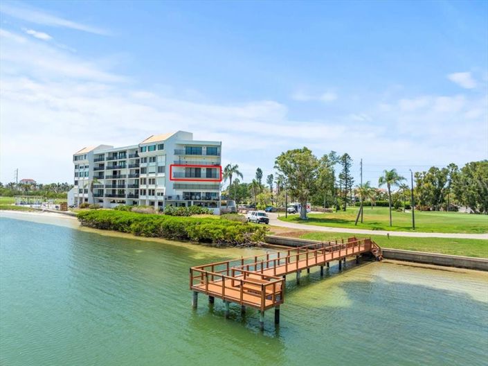 Image No.32-3 Bed Property for sale