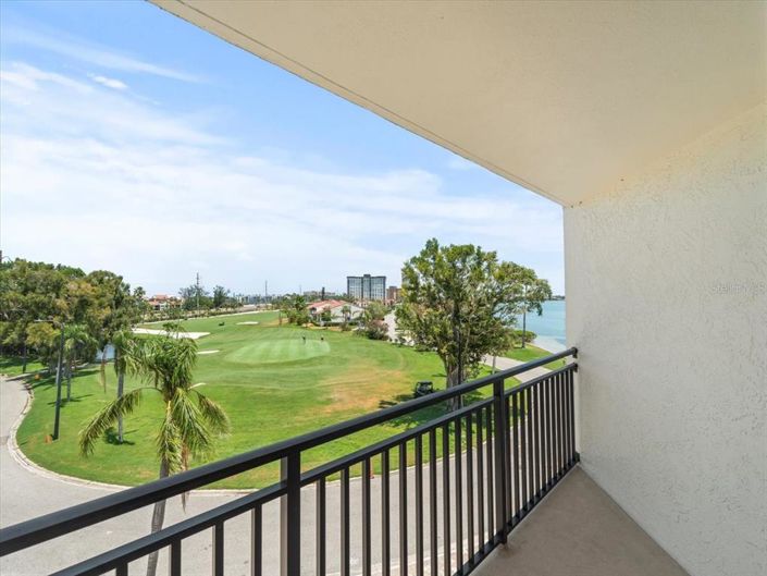 Image No.8-3 Bed Property for sale