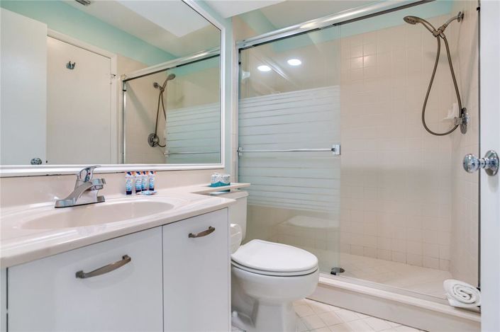 Image No.18-2 Bed Property for sale