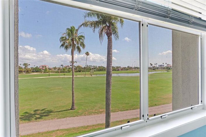 Image No.28-2 Bed Property for sale