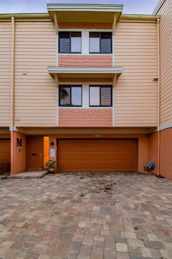 Image No.2-3 Bed Property for sale