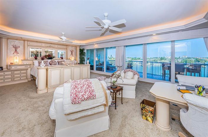 Image No.48-3 Bed Property for sale