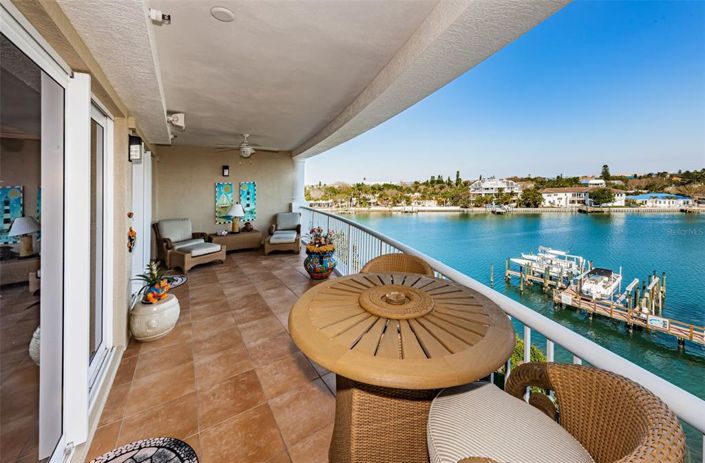 Image No.56-3 Bed Property for sale