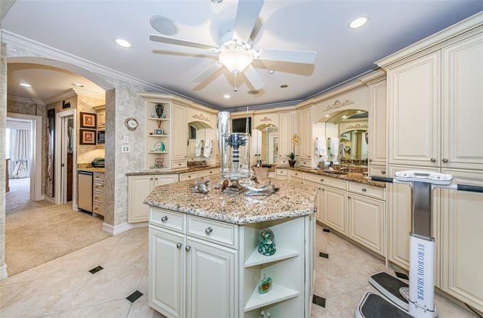 Image No.67-3 Bed Property for sale