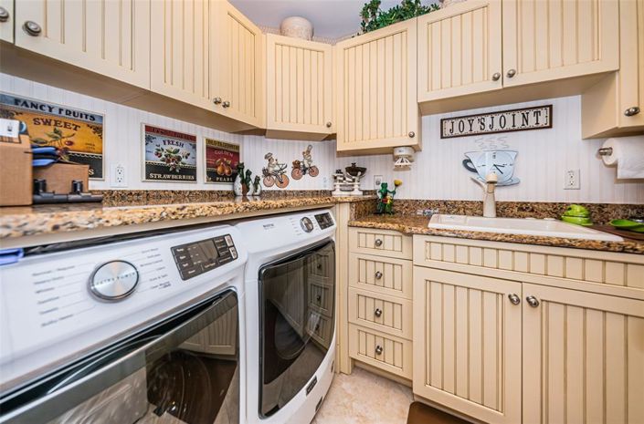 Image No.78-3 Bed Property for sale