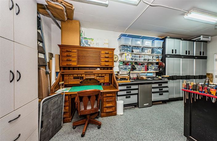 Image No.80-3 Bed Property for sale