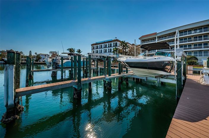 Image No.85-3 Bed Property for sale