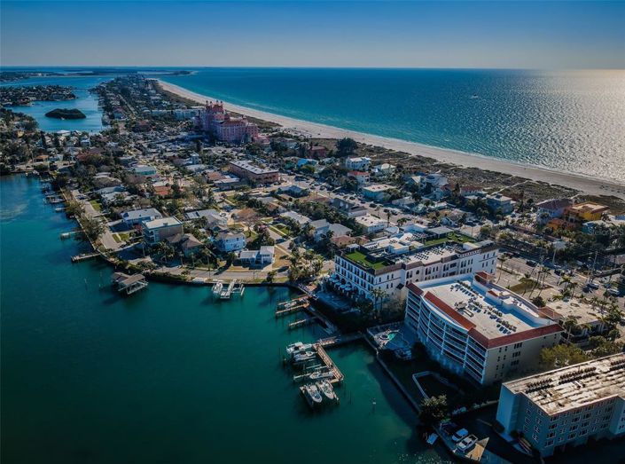 Image No.89-3 Bed Property for sale