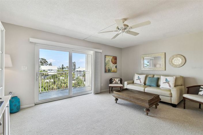 Image No.12-1 Bed Property for sale