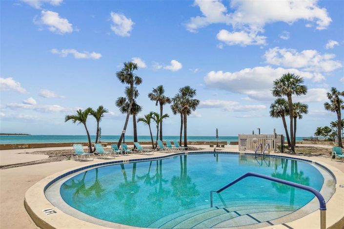 Image No.23-1 Bed Property for sale