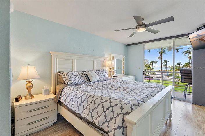 Image No.14-2 Bed Property for sale