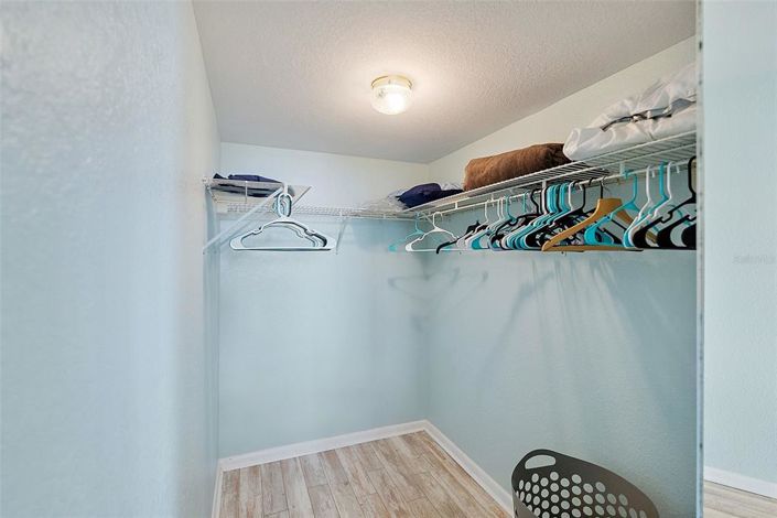 Image No.16-2 Bed Property for sale