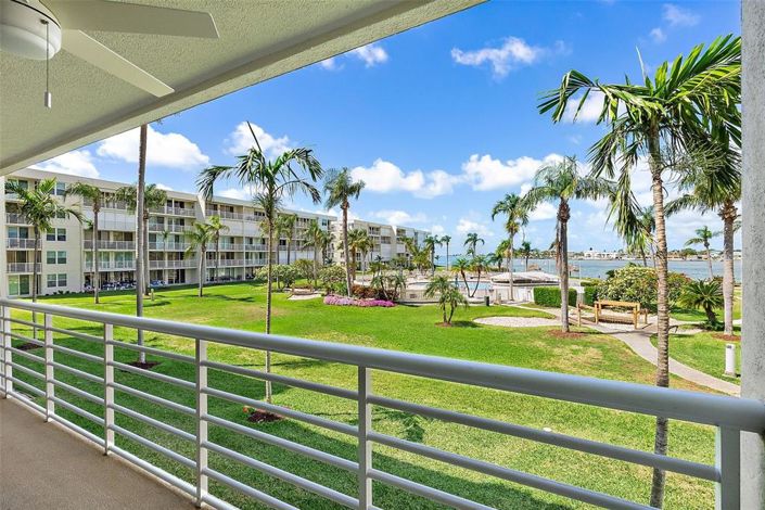 Image No.24-2 Bed Property for sale