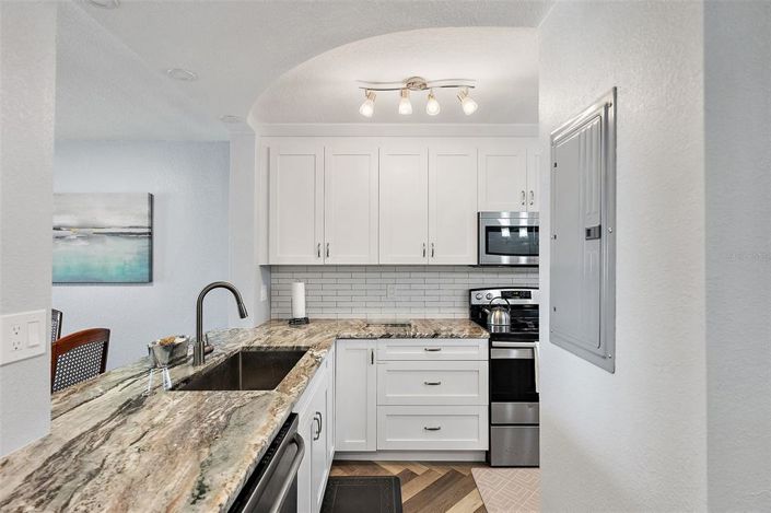 Image No.8-2 Bed Property for sale