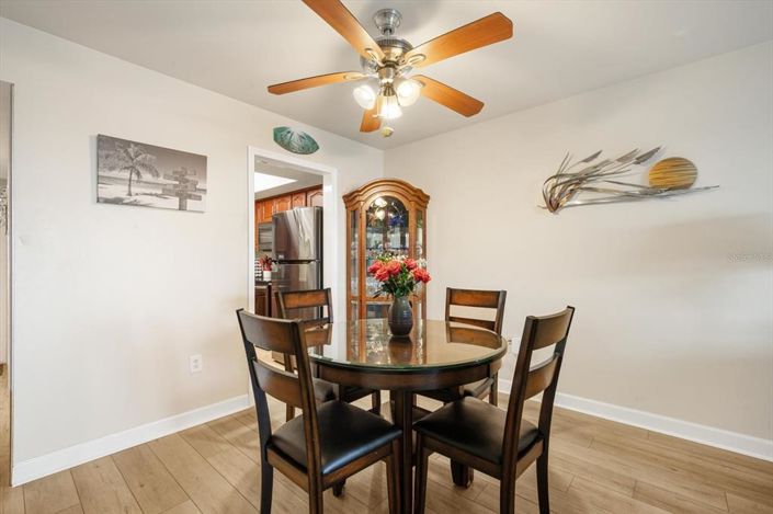 Image No.11-1 Bed Property for sale