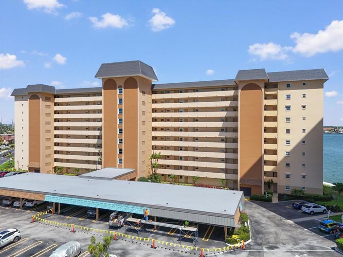 Image No.24-1 Bed Property for sale