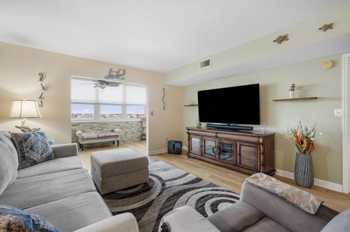 Image No.8-1 Bed Property for sale