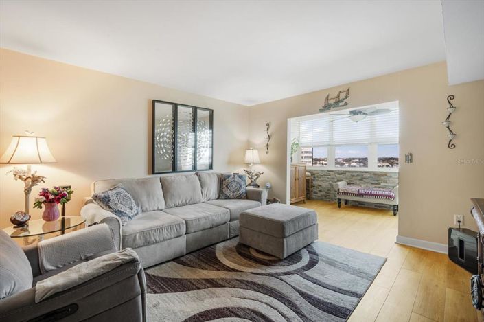 Image No.9-1 Bed Property for sale