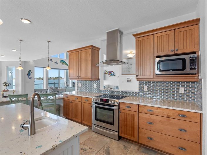 Image No.19-4 Bed Property for sale