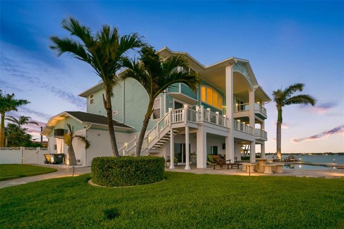 Image No.9-4 Bed Property for sale